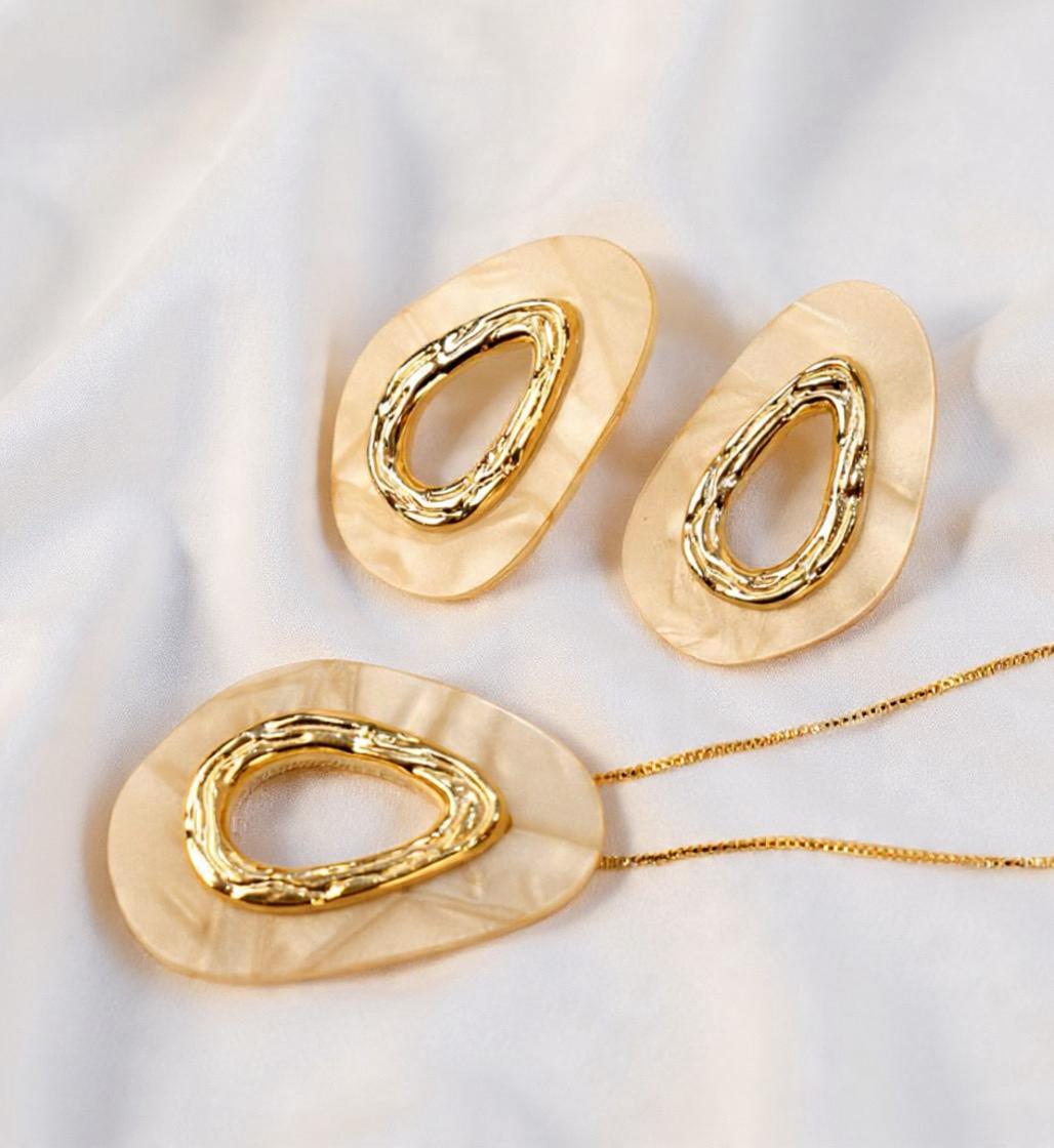 Conjunto brinco e colar